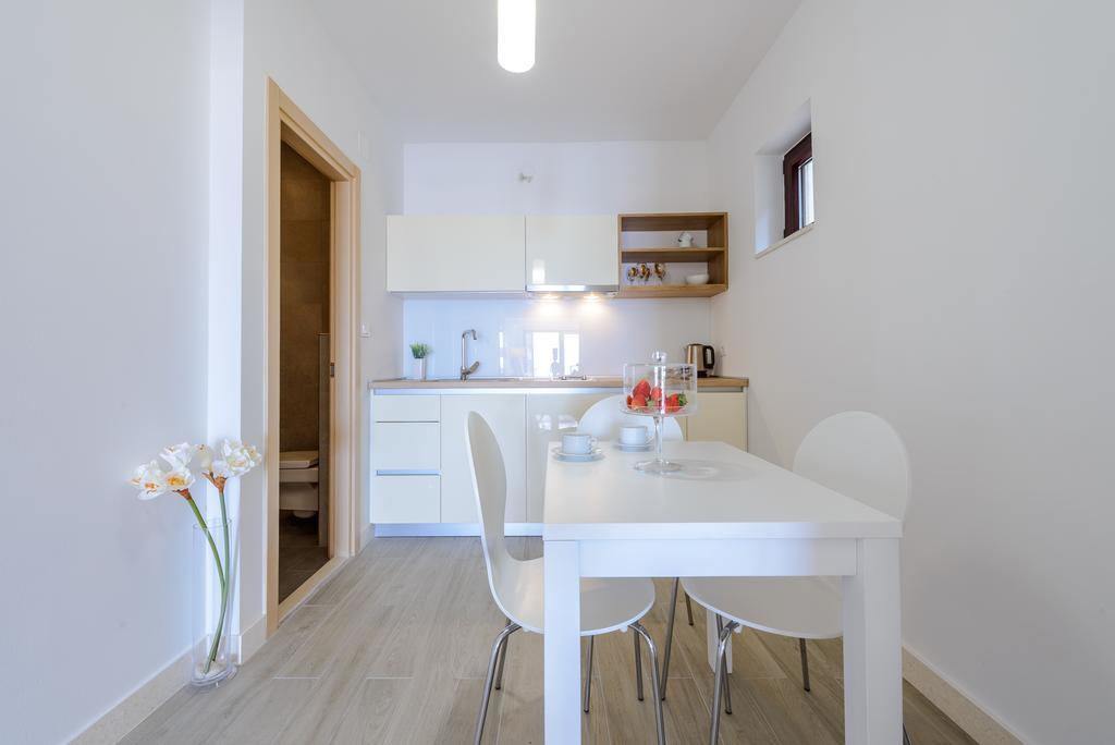 קאבטאט Tandem Apartments With Swimming Pool מראה חיצוני תמונה