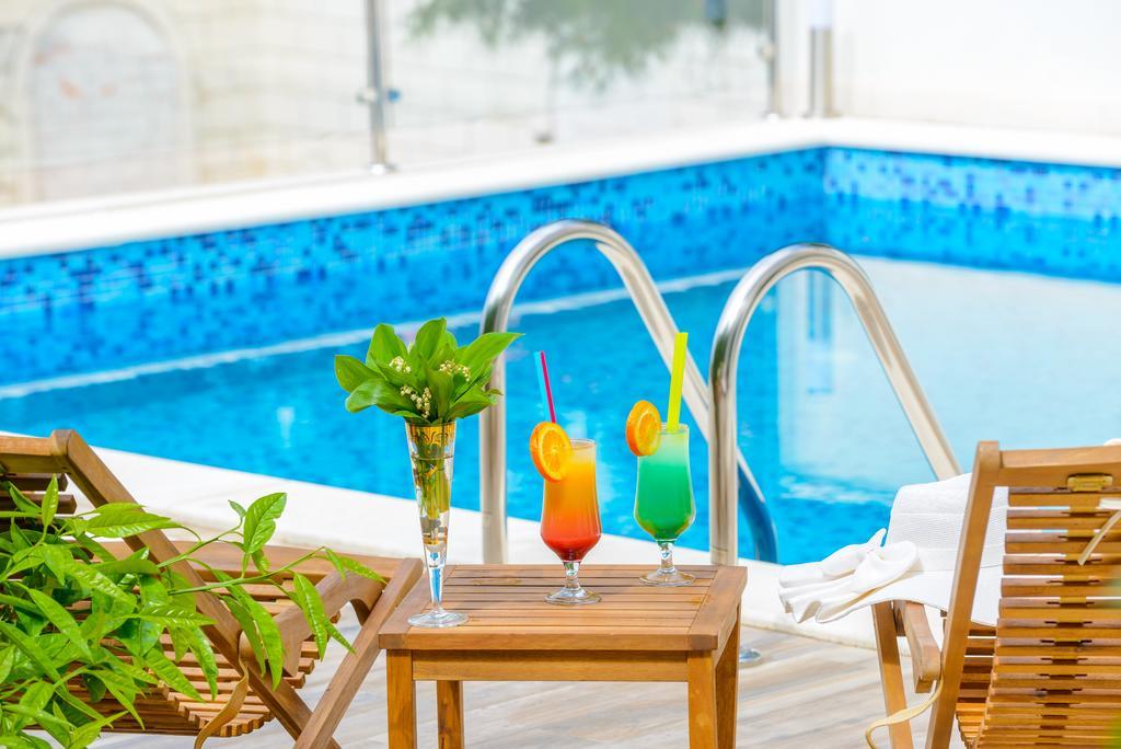 קאבטאט Tandem Apartments With Swimming Pool מראה חיצוני תמונה